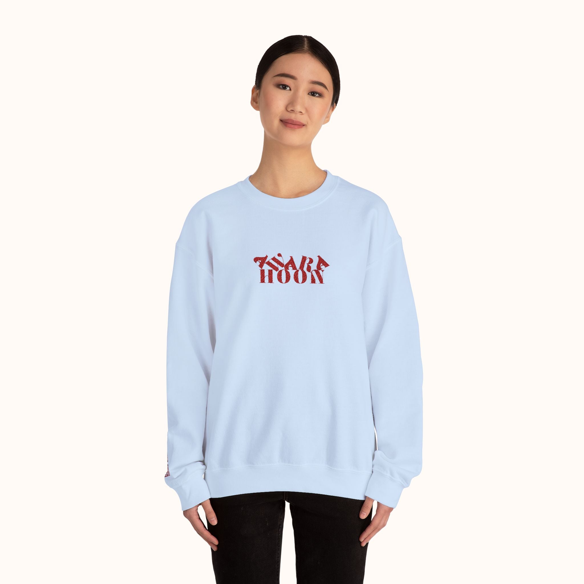 THE AWARA HOON EMBROIDED SWEATSHIRT BLUE