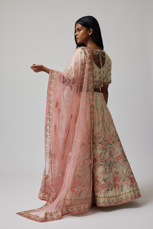 The Juhi Dupatta from the back